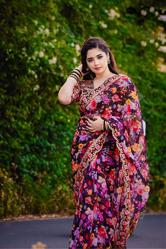 ইস্পাইন সিল্ক শাড়ী